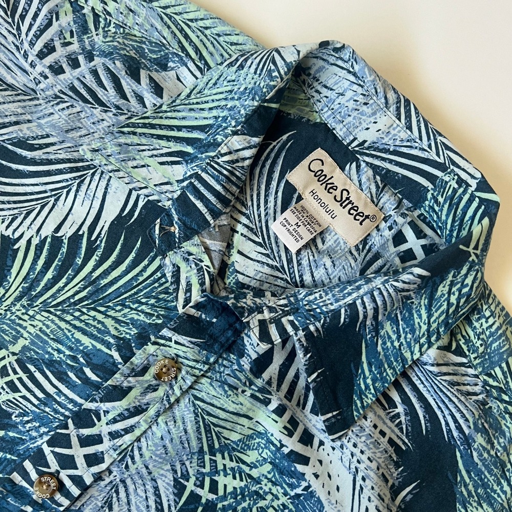 Cooke Street Honolulu Blue Tropical Hawaiian Button Up Shirt Size M